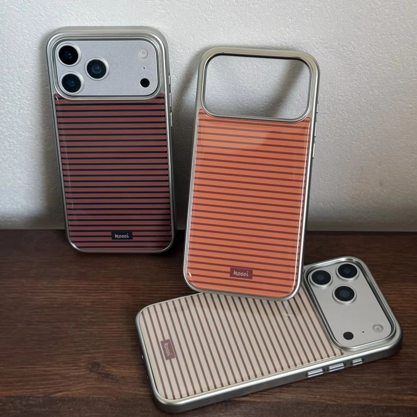 Phone Cases Burga - Casing Ponsel Mewah Bergaris Warna-warni untuk